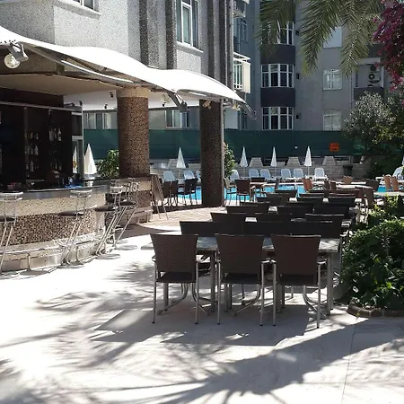 Apart Otel Carmen 3*