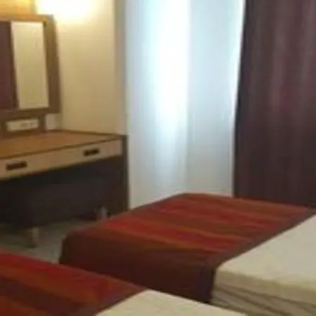 Apart Otel Carmen 3*